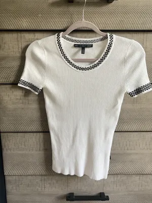 White House Black Market XS Ribbed Knit Contrast Trim Top thumbnail 2