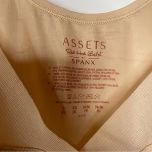 Assets Red Hot Label by Spanx Featherweight Firmers Open‎ Bust Body Slip Small thumbnail 4