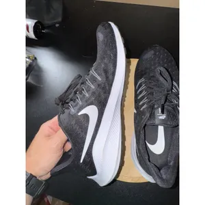 Nike Air Zoom Vomero Nike React Black White Trainer 10.5‎ Woman AH7858-011 thumbnail 10