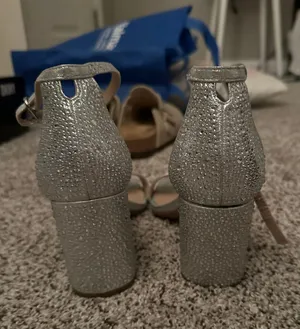 Kelly & Katie Heels thumbnail 3