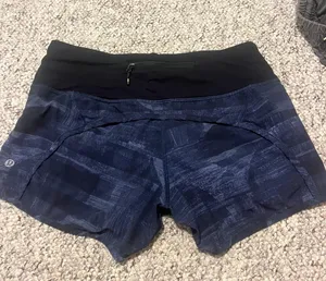 Lululemon Shorts thumbnail 2