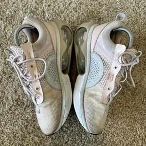 Nike Women's 9.5 Air Max 2021‎ BarelyRose Pink Running Sneaker Shoes DA1923-600 thumbnail 4