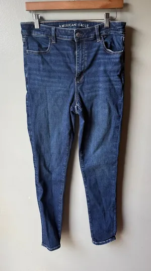 American Eagle Super High-Rise Jegging Jeans Women’s Size 10 Dark Wash thumbnail 1