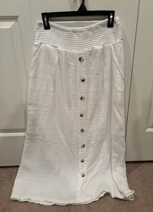 White Flowy Skirt Size M thumbnail 1