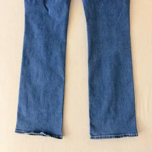 American Eagle Curvy High-Rise Skinny Kick Jeans Womens 2 Short Blue thumbnail 8