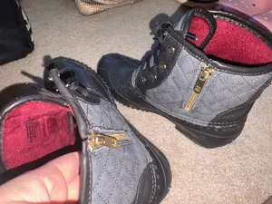 Tommy Hilfiger Gray & Black Duck Boots with Red Lining thumbnail 5