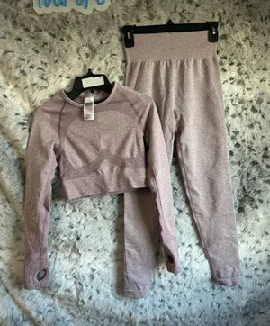 22.  Gymshark s/m 2pc set bundle thumbnail 1