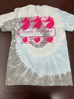 Simply Southern NWT Tie Dye Seahorse Logo Short Sleeve Tee Size Medium thumbnail 2