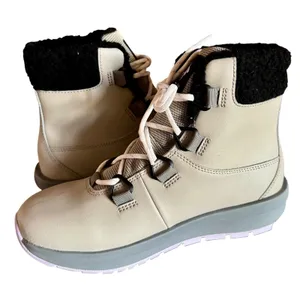 Columbia‎ Women's Moritza Winter Boots 7 Light Clay Morning Mist NEW thumbnail 4