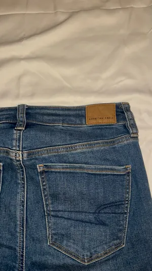 American Eagle Hi-Rise Jegging Jeans Size 4 Regular Medium Wash thumbnail 5