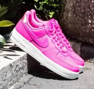 Nike Women’s Air Force 1 '07 Essential Laser Fuchsia thumbnail 1
