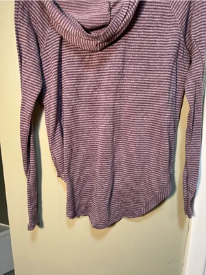 American Eagle Women's Size Medium Soft & Sexy Plush Hoodie Purple Gray‎ Stripes thumbnail 7