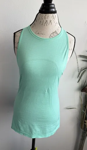 Lululemon Swifty tank top size‎ 8 active wear yoga thumbnail 1