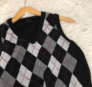 Brandy Melville Black Argyle Peyton Sweater Vest thumbnail 2