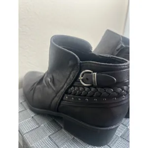 Naturalizer Boots Women's Size 7 Black Booties Autumn Preppy Casual Heeled Shoes thumbnail 3