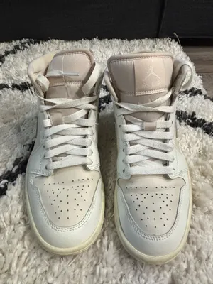 Nike Air Jordan Mid Women’s thumbnail 3