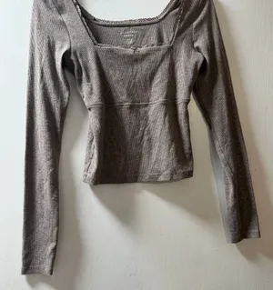 American Eagle Outfitters Women's Long Sleeve Brown Top thumbnail 1