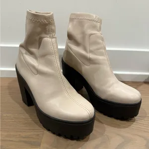Topshop Beige Heeled Platform Boots new thumbnail 1