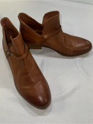 Sam Edelman Palmer Tan Leather Buckle Strap Ankle Boots Side Cutout 7.5M thumbnail 1
