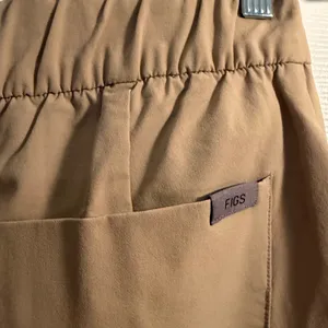 FIGS PRO‎ Performance Chino Pants Tan Small Slim Tapered Medical Professional thumbnail 4