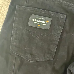 Levi's x McLaren Speed Baggy Jeans Black Formula 1 Racing Womens Sz 29 thumbnail 7