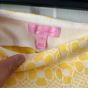 Lilly Pulitzer Leila Sunglow Yellow Daisy Chain Knit Jacquard Skirt Size 4 thumbnail 4