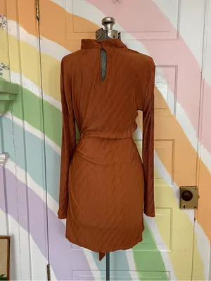 NWT Gilli Rust Plisse Ribbed Long Sleeve Front Knot Mini Dress Sz L 💚🎀 thumbnail 6