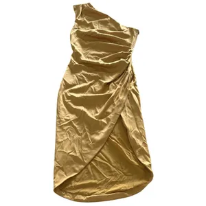Elliatt Cassini One Shoulder Dress Size Medium Yellow Turmeric Draped Midi Satin thumbnail 4