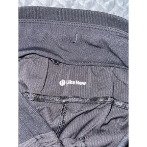 Lululemon Women's Beyond The Studio Joggers Black Pull On Size 0 thumbnail 3