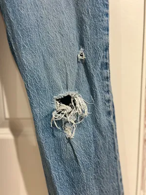 Levi’s Ribcage Straight Ankle Jeans thumbnail 10
