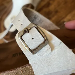 CUSHIONAIRE Leah Leather Thong Sandals Size 7 Granola thumbnail 15