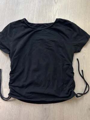 Princess Polly Black Short Sleeve Ruched Drawstring Crop Top thumbnail 2