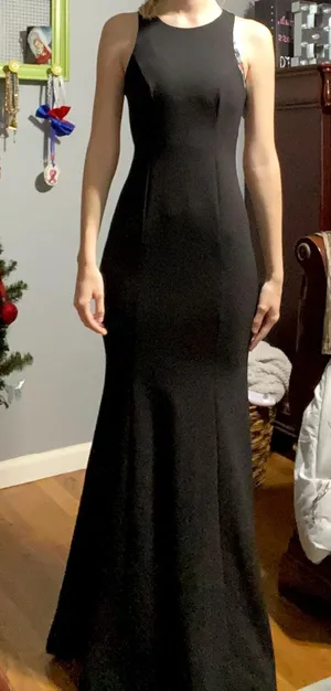 Black Fitted Prom Dress Size 2 thumbnail 1