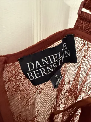 NWT Danielle Bernstein Warm Brown Lace Sheer Structured Bodysuit Top Size 2 thumbnail 5