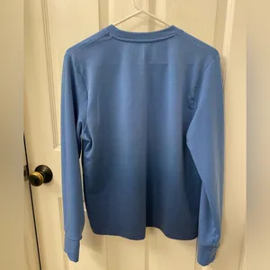 Under Armour Women’s Blue Long Sleeve Performance Tee size small thumbnail 3