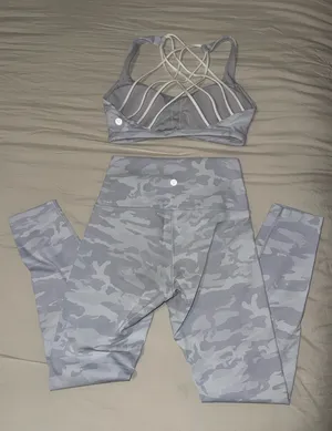 White Camo Lululemon Set thumbnail 4