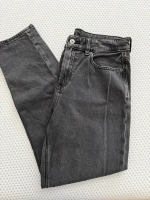 American Eagle Jeans Mom thumbnail 1