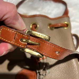 Dooney & Bourke Pebble Grain Drawstring Bucket Bag‎ Crossbody Fisherman Core B89 thumbnail 10