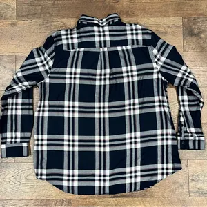 Banana Republic Boyfriend Fit Flannel Shirt thumbnail 9