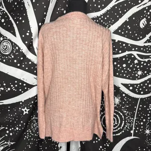 Abercrombie & Fitch pink sweater Size M thumbnail 3