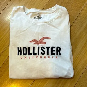 Hollister White Tee thumbnail 2