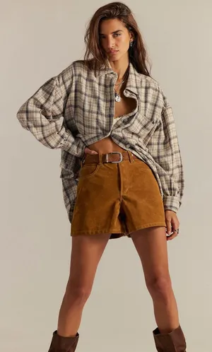 Free People We the Free Tipi Vegan Suede Shorts Dark Honey size 26 thumbnail 1