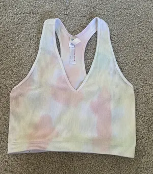 Crop Top thumbnail 1