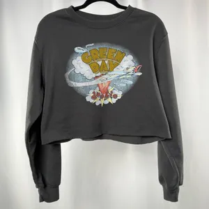 Green Day Graphic Women's Gray Crop Crewneck‎ Pullover Size Small thumbnail 2