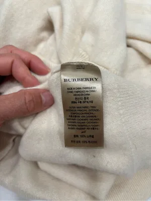 Burberry 100% cashmere sweater fits more like a Medium/large thumbnail 7
