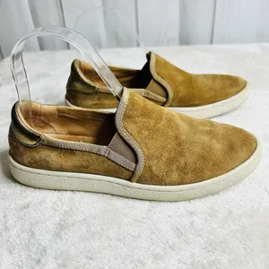 UGG Cas Women's Size 6.5 Caramel Tan Suede Gold Leather Slip On Comfort Shoes thumbnail 4