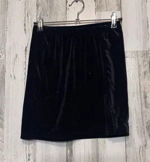 Petite XXS Black Velvet Mini Skirt with Side Slit thumbnail 1