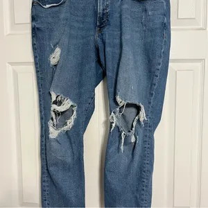 Old Navy Curvy High-Waisted O.G. Straight Ripped Jeans thumbnail 2