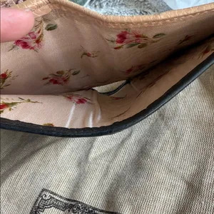 Gucci Marmont Black Leather Wallet with Gold Bow Logo and floral lining thumbnail 8