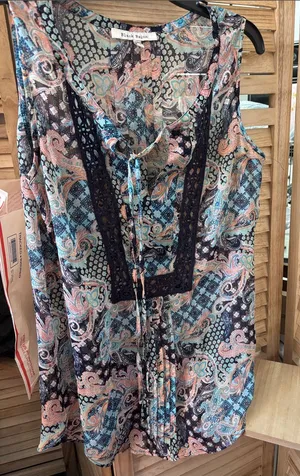Black Rainn Paisley Tie-Front Sheer Sleeveless Tunic Large thumbnail 1